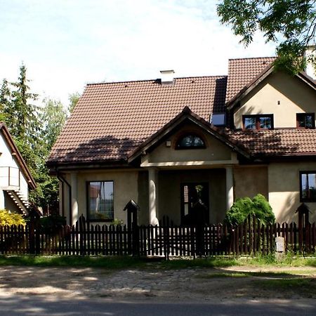Piernikowy Dworek Lubicz Ngoại thất bức ảnh